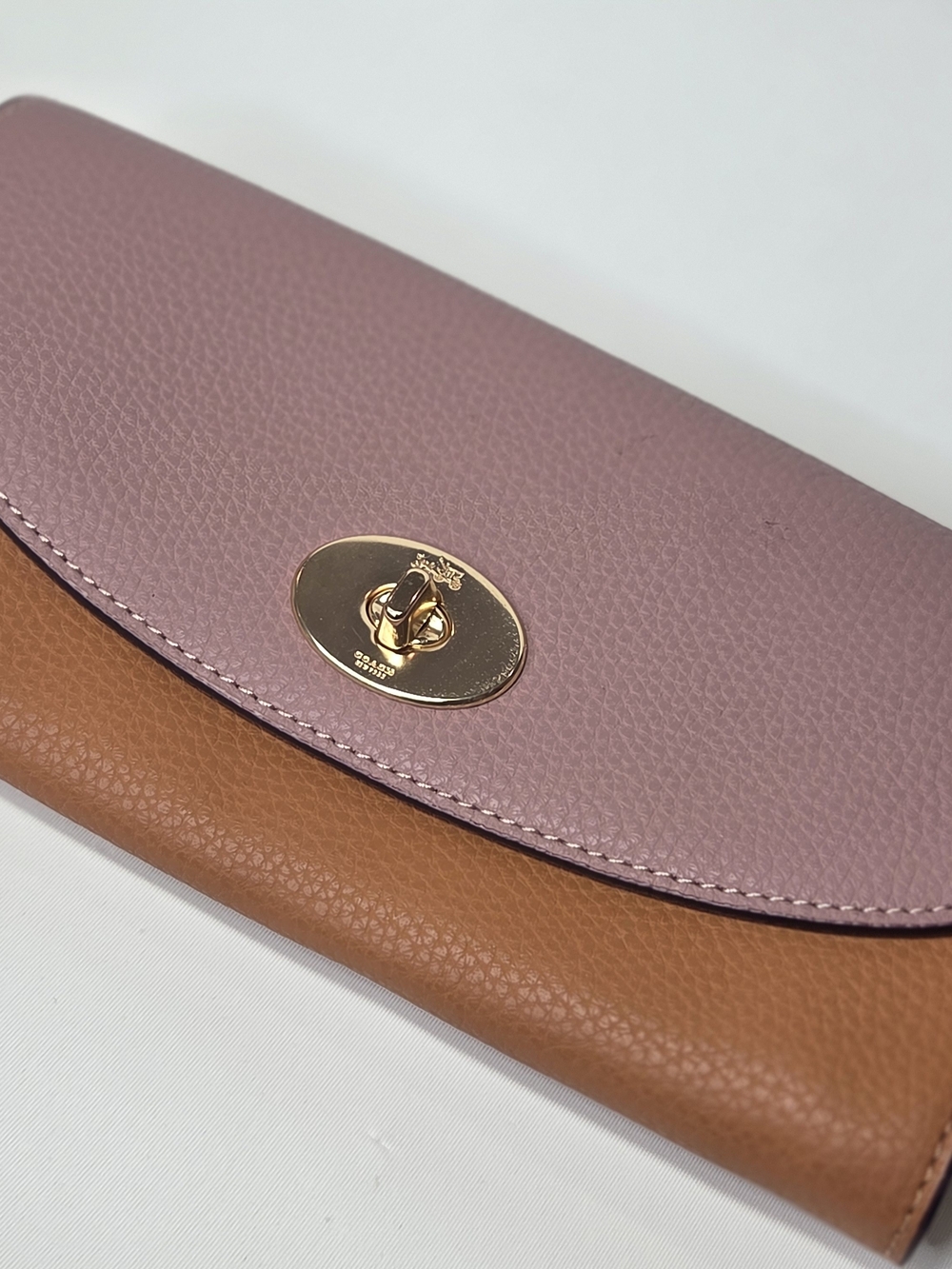 Coach Womens Two-Tone Pink and Tan Leather Wristlet with Gold Turnlock (NWT)